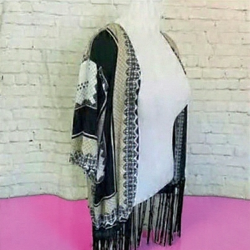 Sweet Rain Patterned Kimono with Fringe